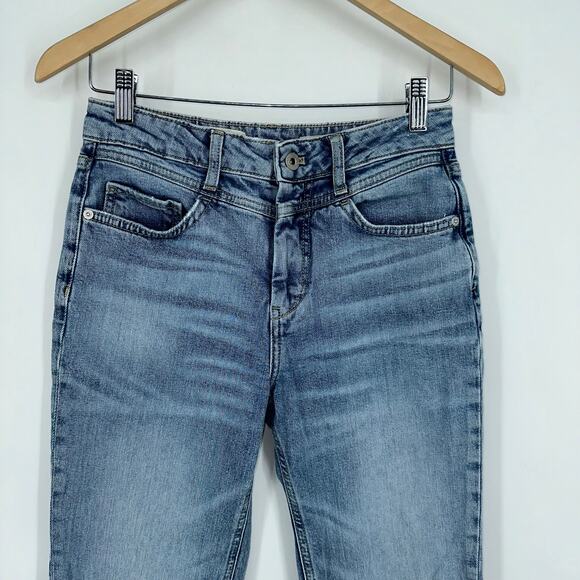 Anthropologie Pilcro High Rise Slim Straight Jeans Distressed Denim Medium Wash - Picture 5 of 10